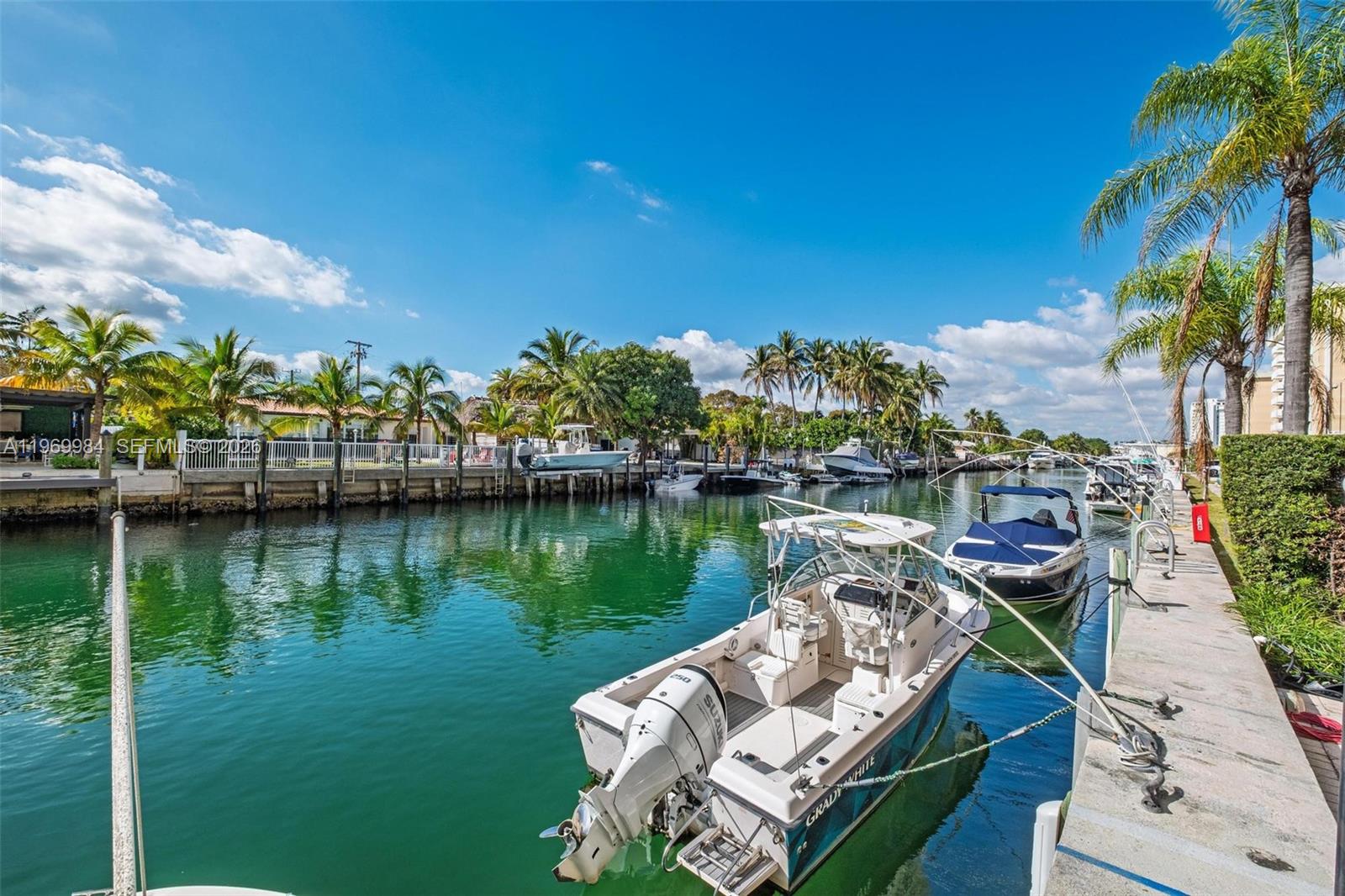 VECINO DEL MAR CONDO - Residential