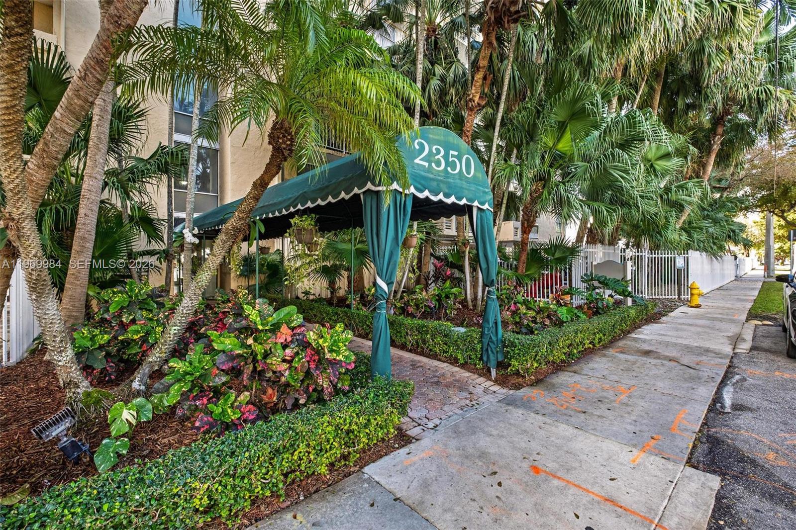 VECINO DEL MAR CONDO - Residential