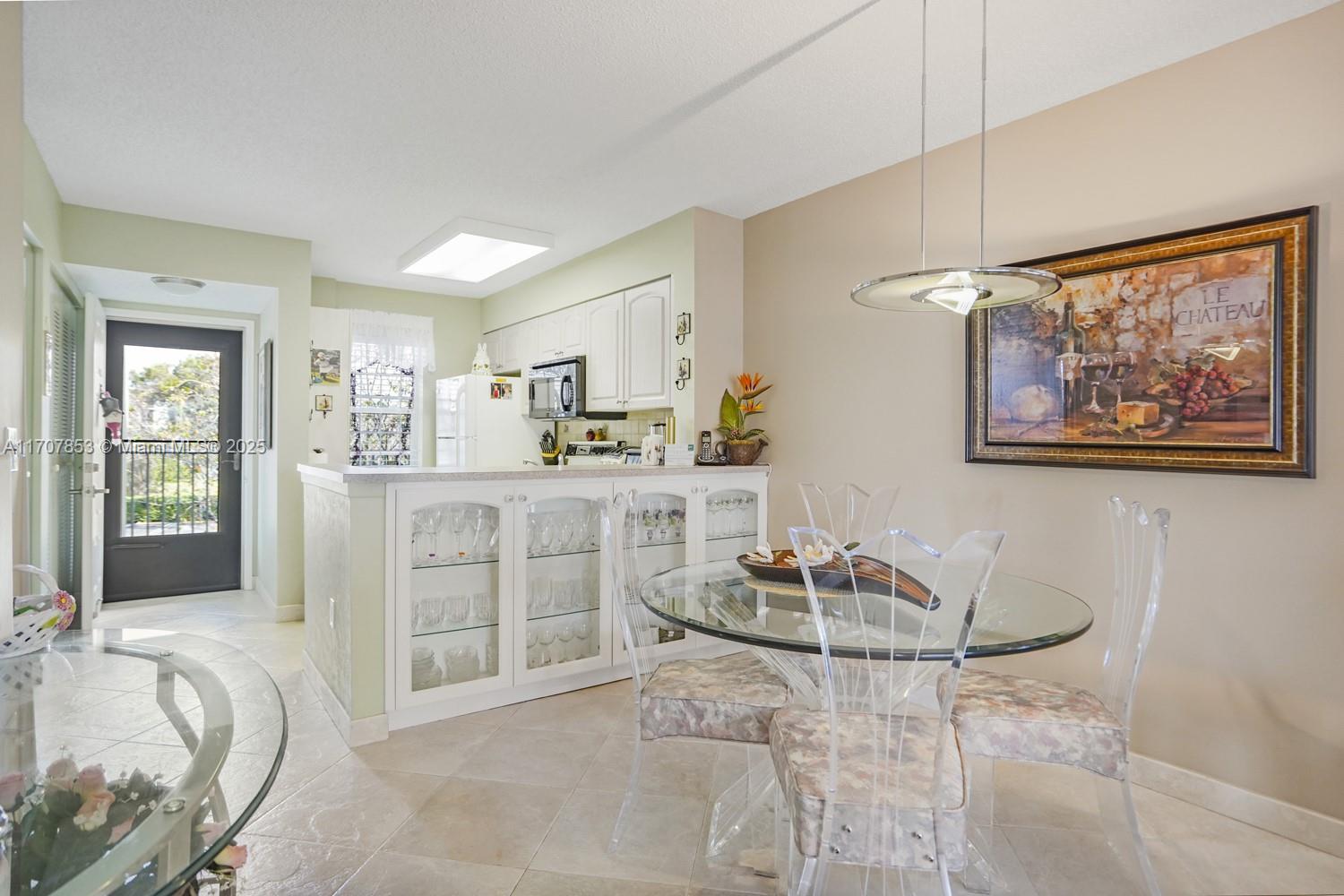 CYPRESS BEND CONDOMINIUM - Residential
