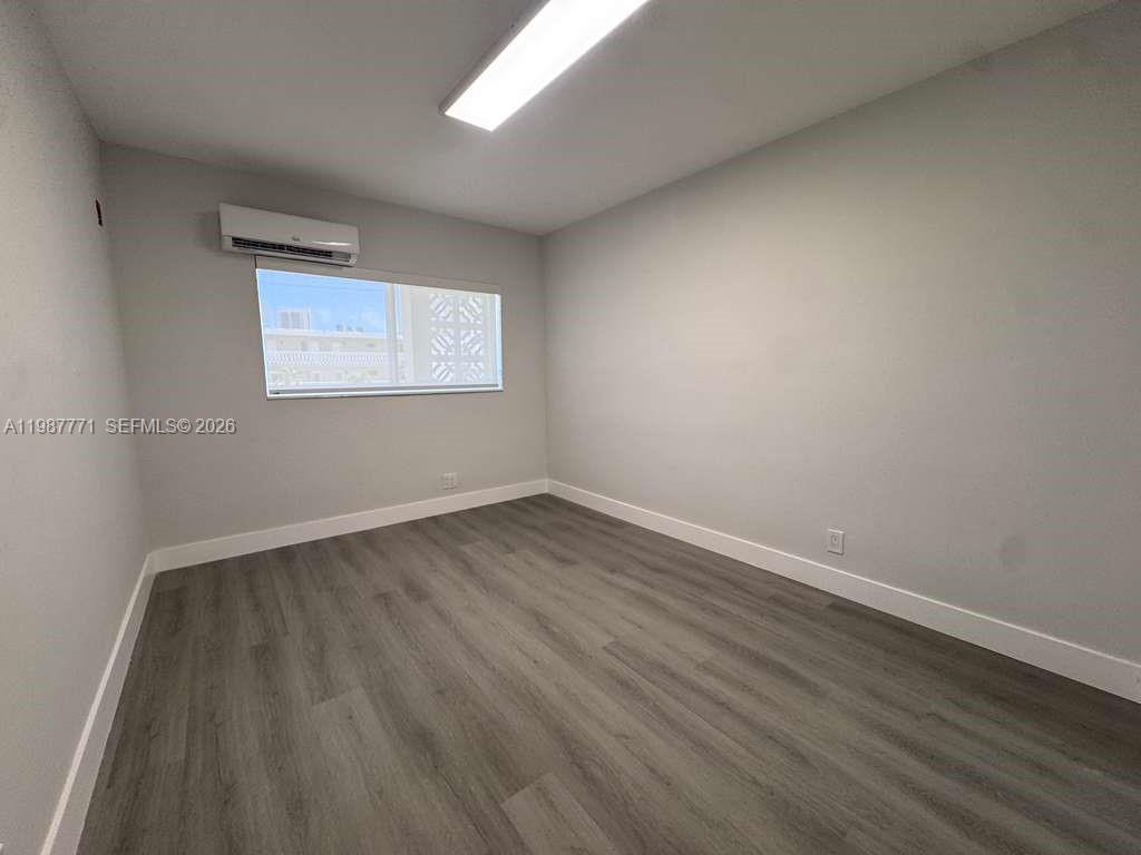 ENVOY APARTMENTS CONDOMIN - Residential Lease