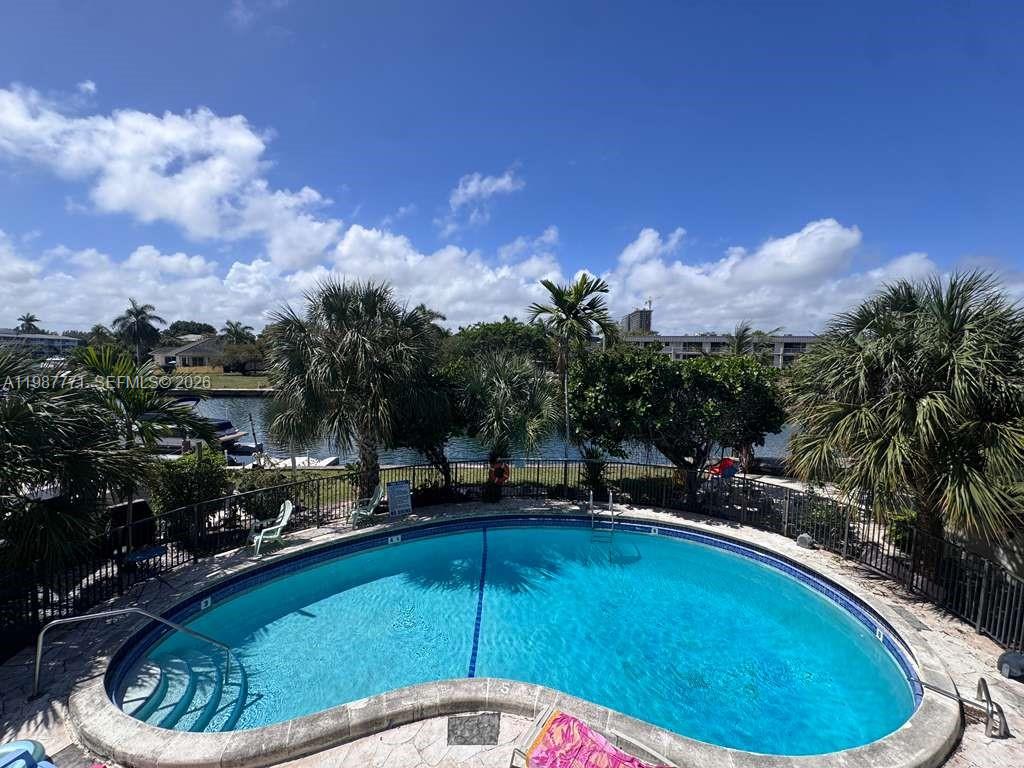 ENVOY APARTMENTS CONDOMIN - Residential Lease