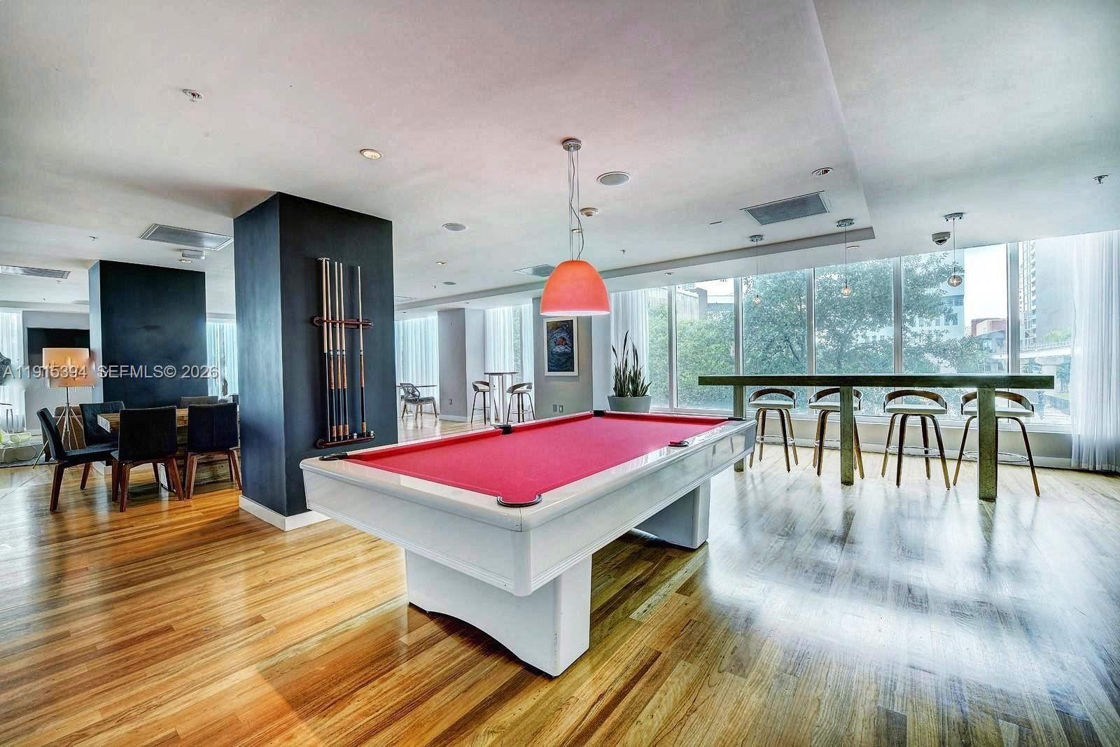 THE LOFT DOWNTOWN II COND - Residential