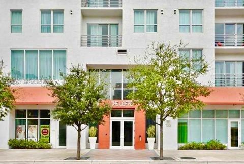 133 NE 2nd Ave 1710 Miami FL 33132