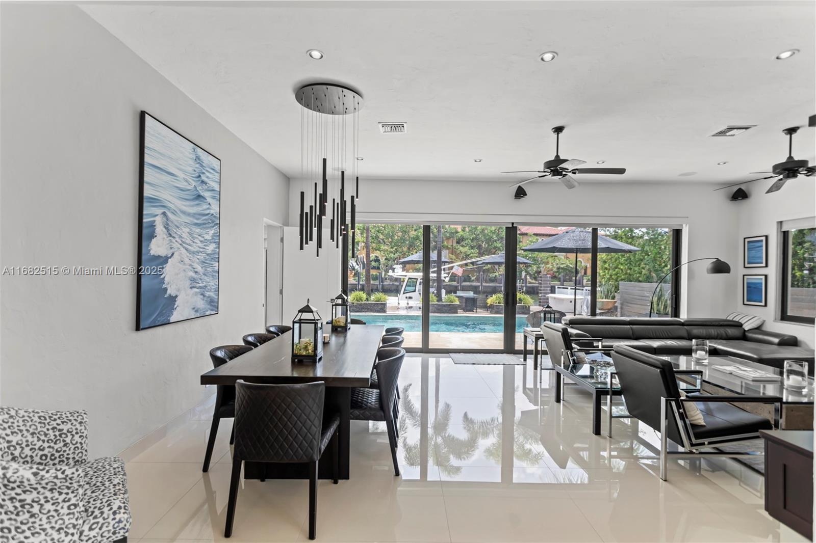 RIO VISTA ISLES - Residential