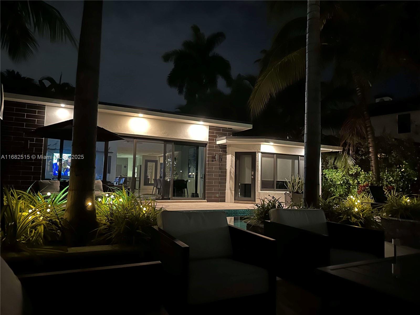 RIO VISTA ISLES - Residential
