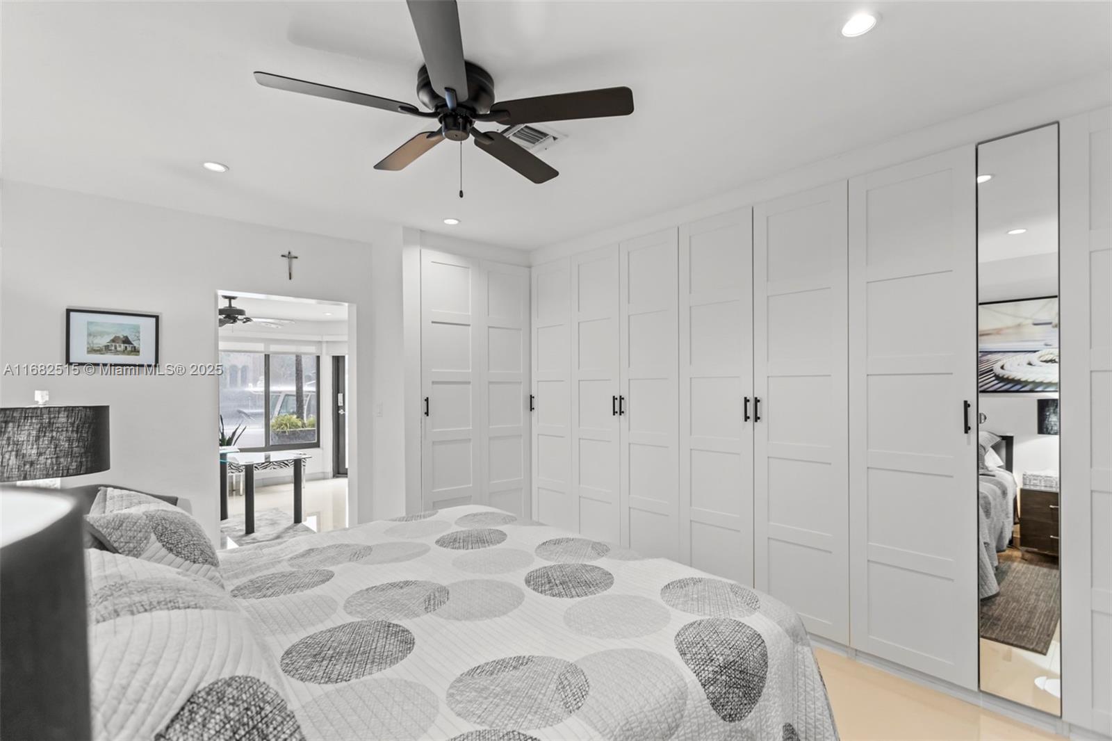 RIO VISTA ISLES - Residential