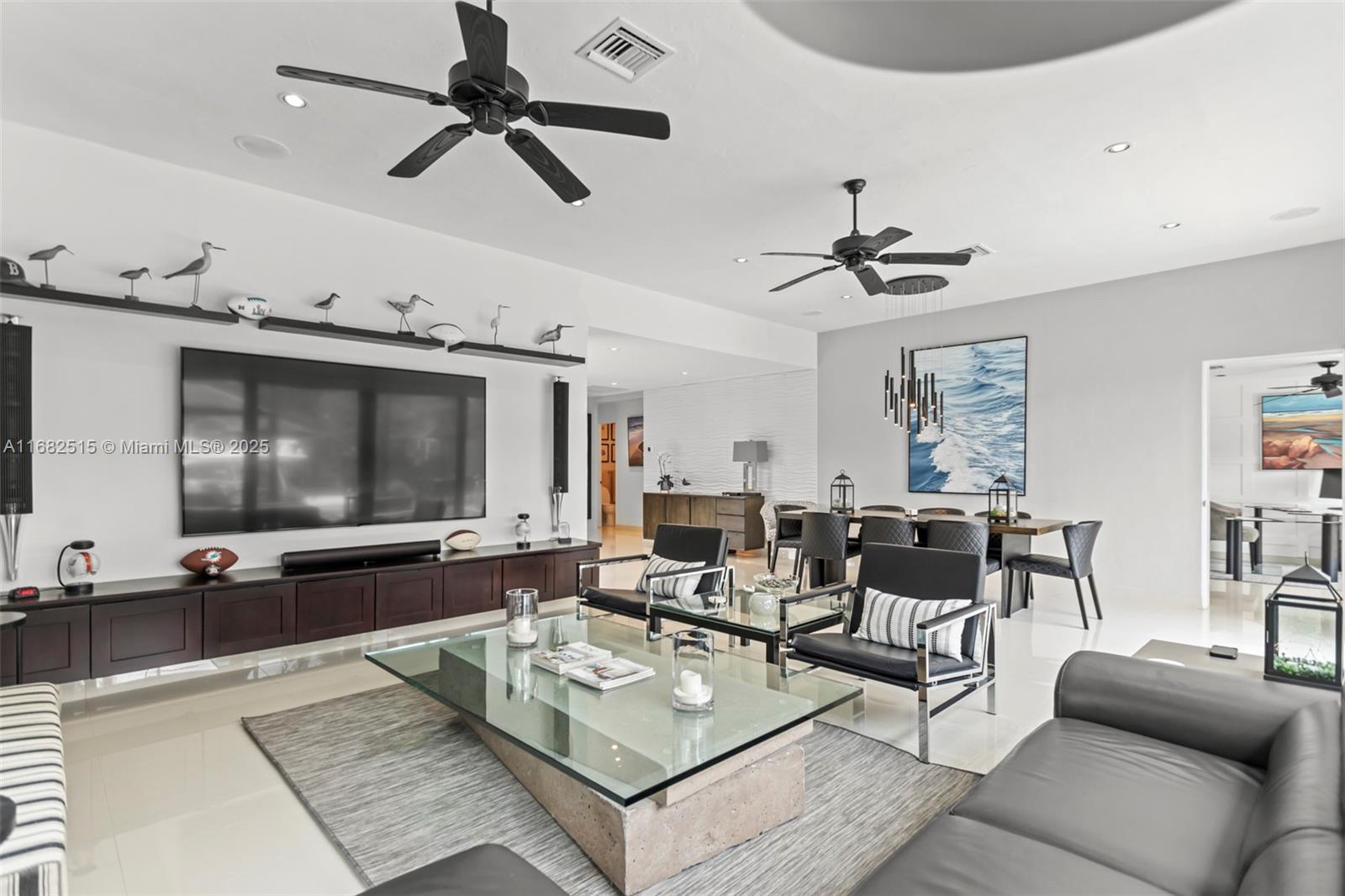 RIO VISTA ISLES - Residential
