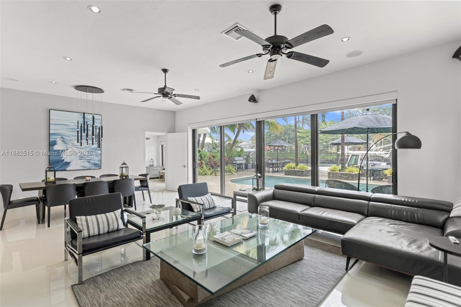 RIO VISTA ISLES - Residential