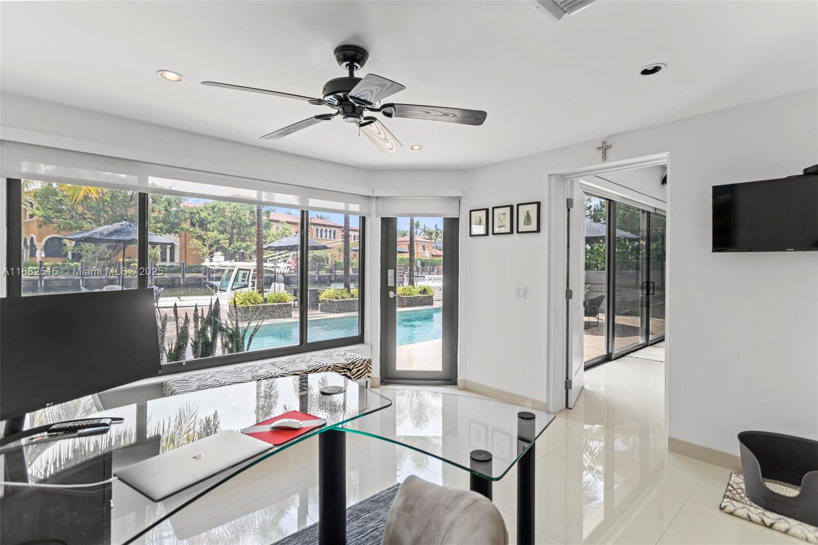 RIO VISTA ISLES - Residential