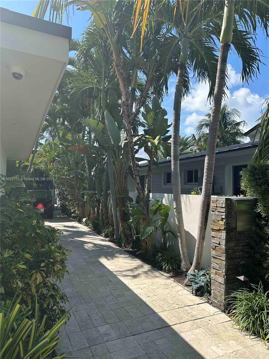 RIO VISTA ISLES - Residential