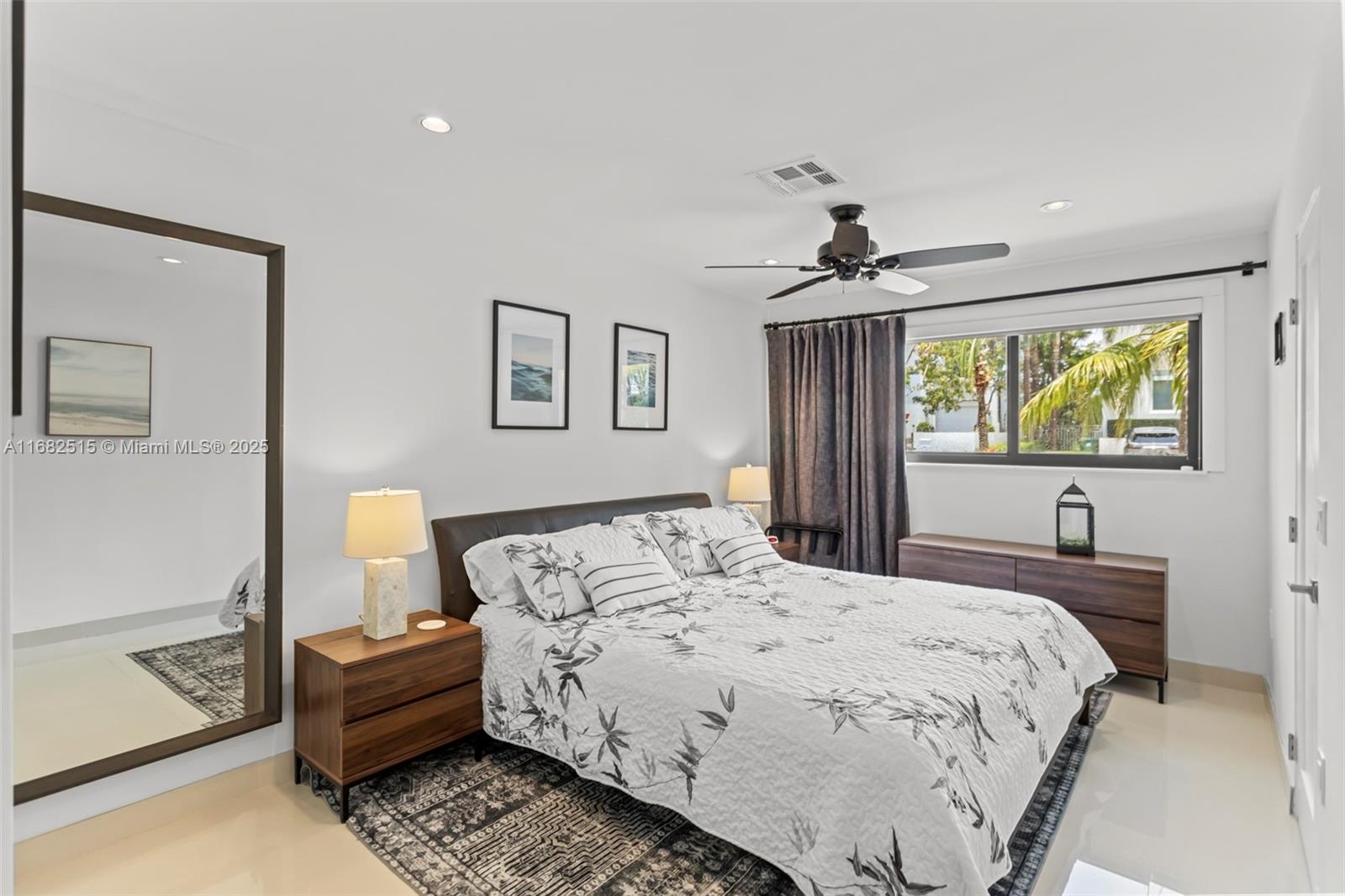 RIO VISTA ISLES - Residential