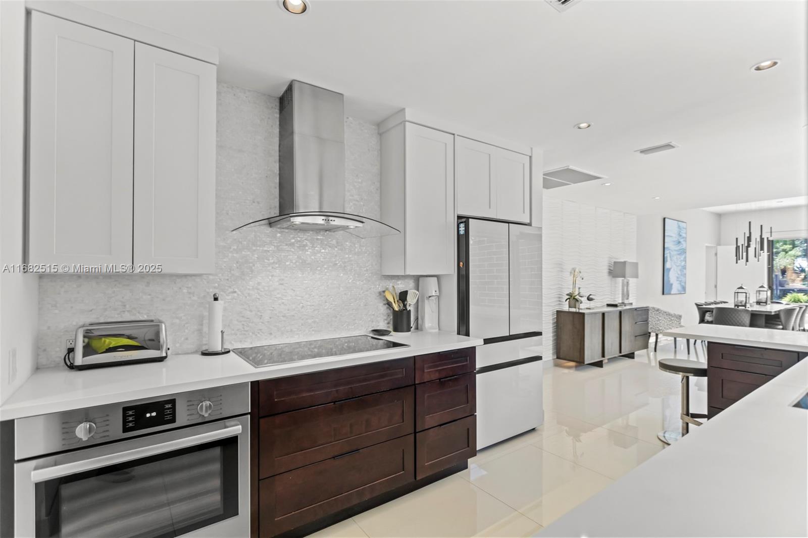 RIO VISTA ISLES - Residential