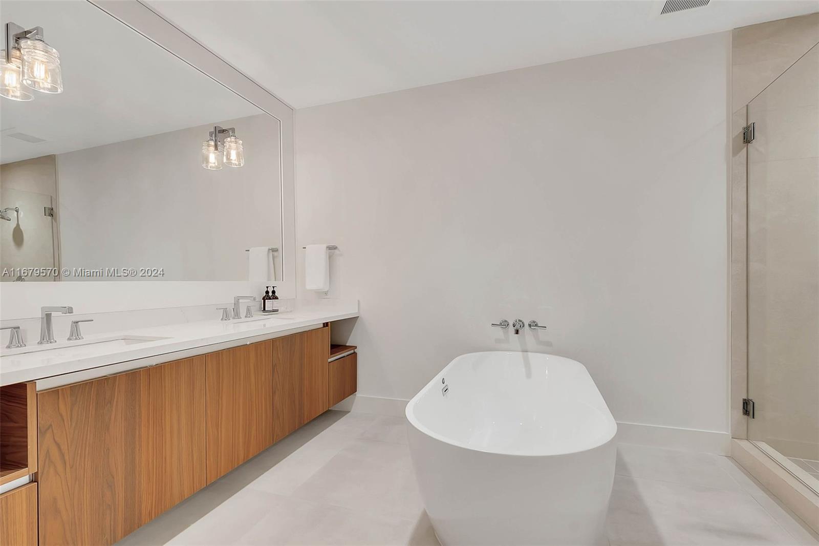 CORAL GABLES COUNTRY CLUB - Residential