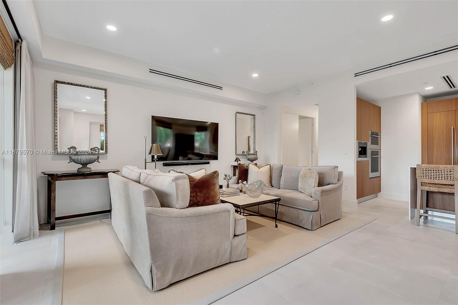 CORAL GABLES COUNTRY CLUB - Residential