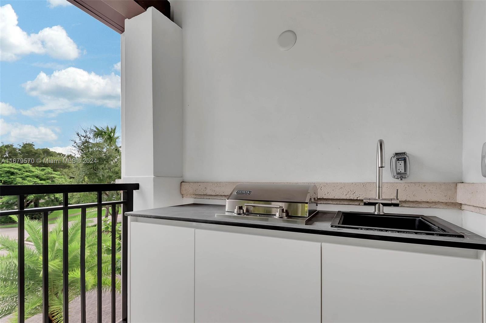 CORAL GABLES COUNTRY CLUB - Residential