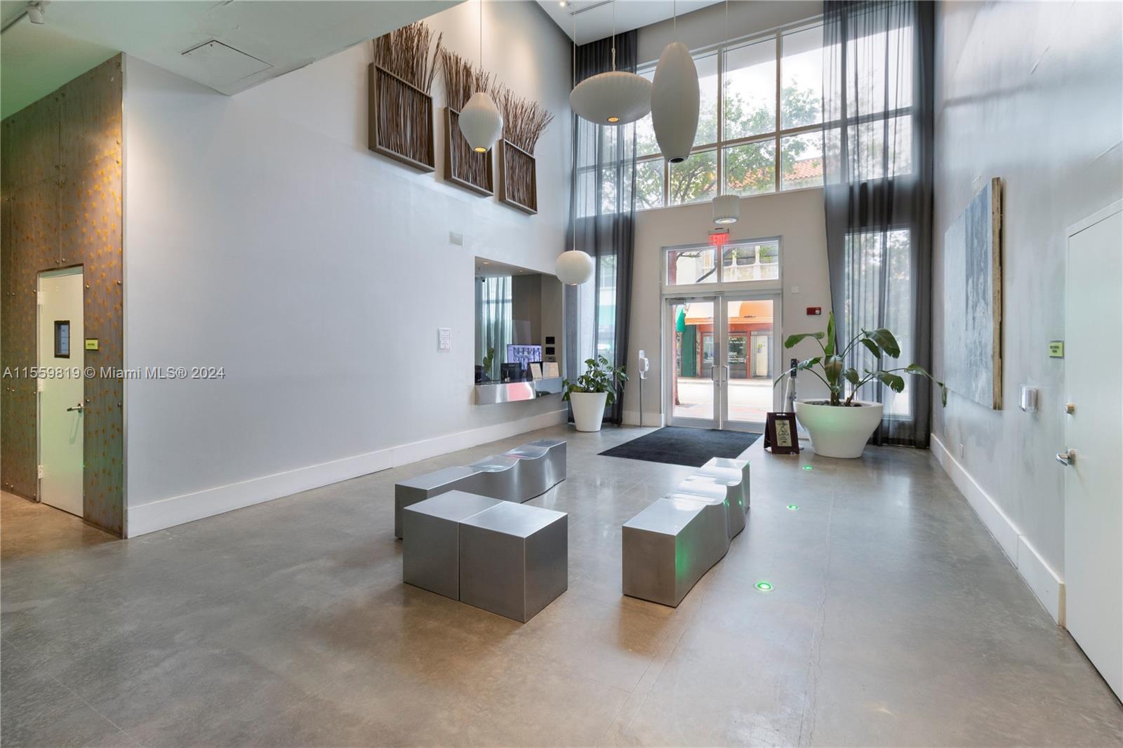 THE LOFT DOWNTOWN II COND - Residential