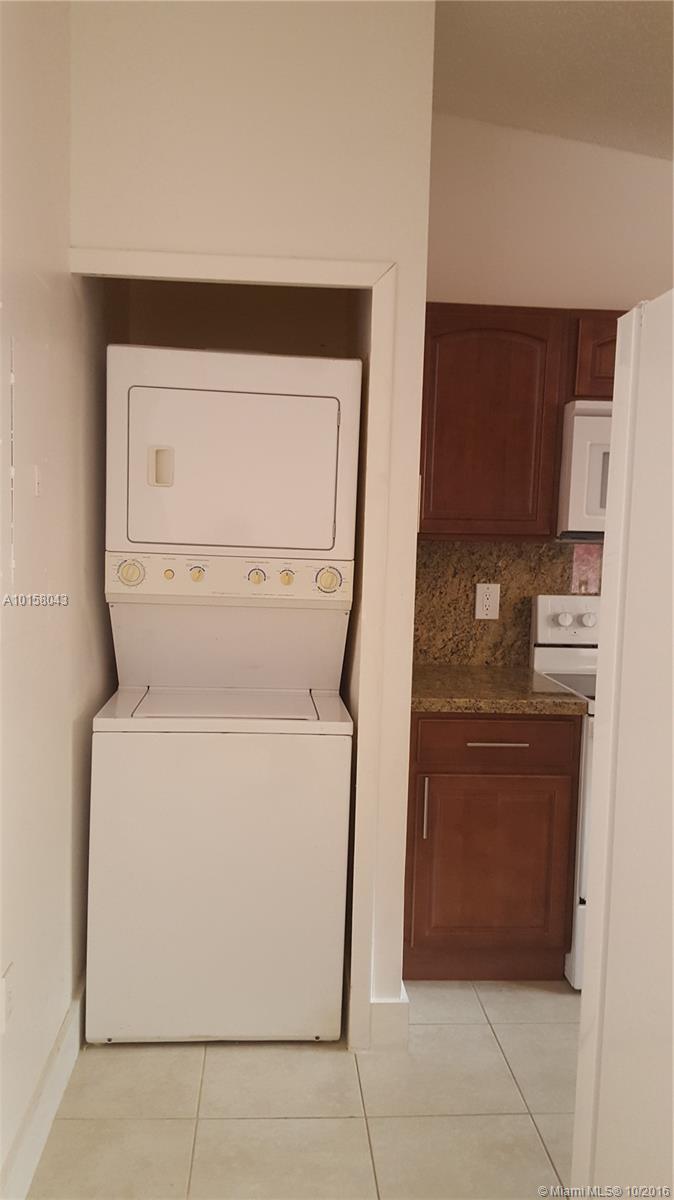 LAMBIANCE TOWNHOMES KENDA - Residential Lease