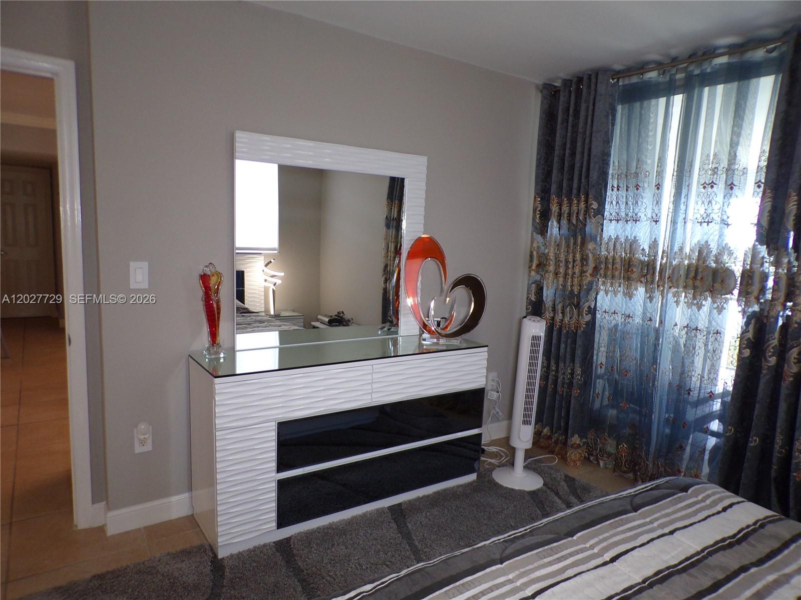 POINT EAST SEC 4 CONDO - Residential