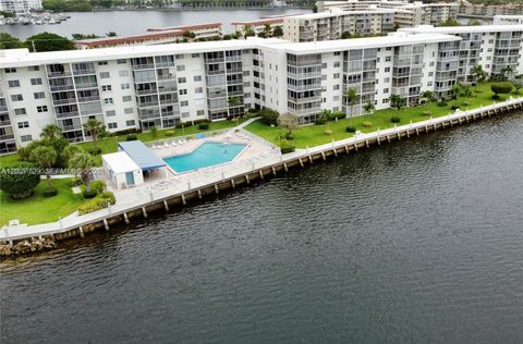 Tiny photo for 3010 Marcos Dr #R314, Aventura, FL 33160 (MLS # A12027729)