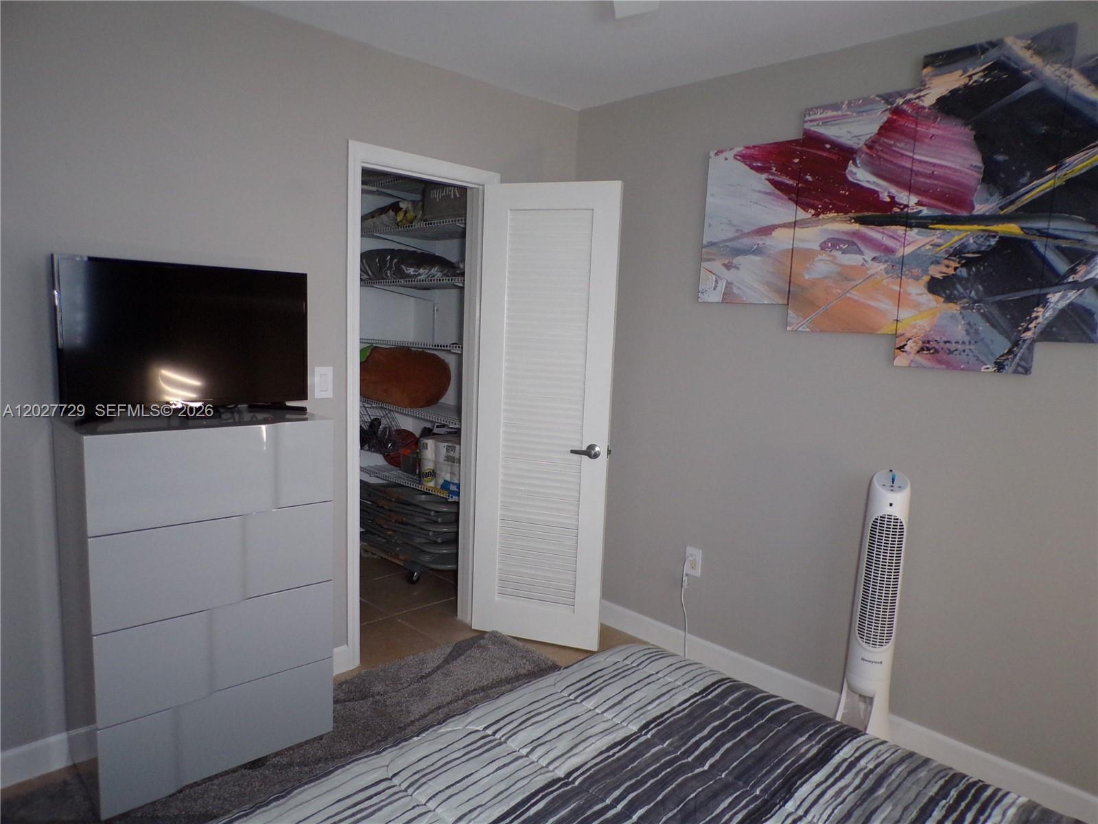 POINT EAST SEC 4 CONDO - Residential
