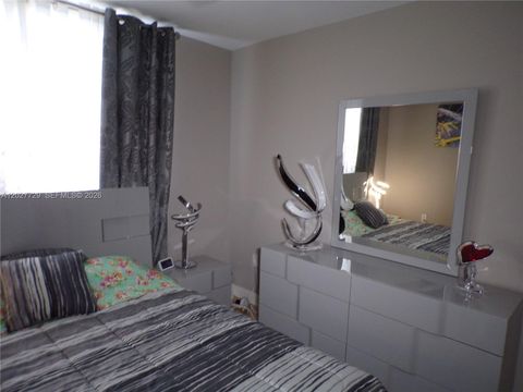 Tiny photo for 3010 Marcos Dr #R314, Aventura, FL 33160 (MLS # A12027729)
