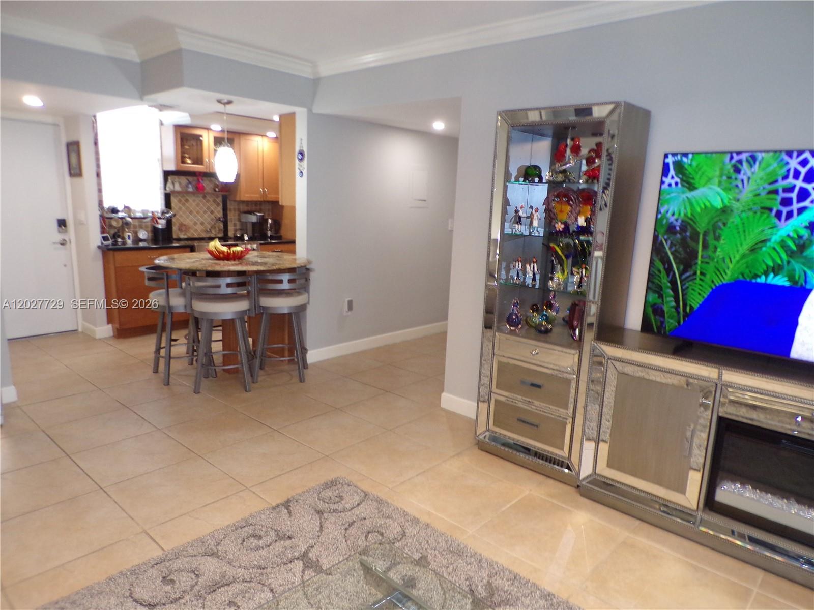 POINT EAST SEC 4 CONDO - Residential