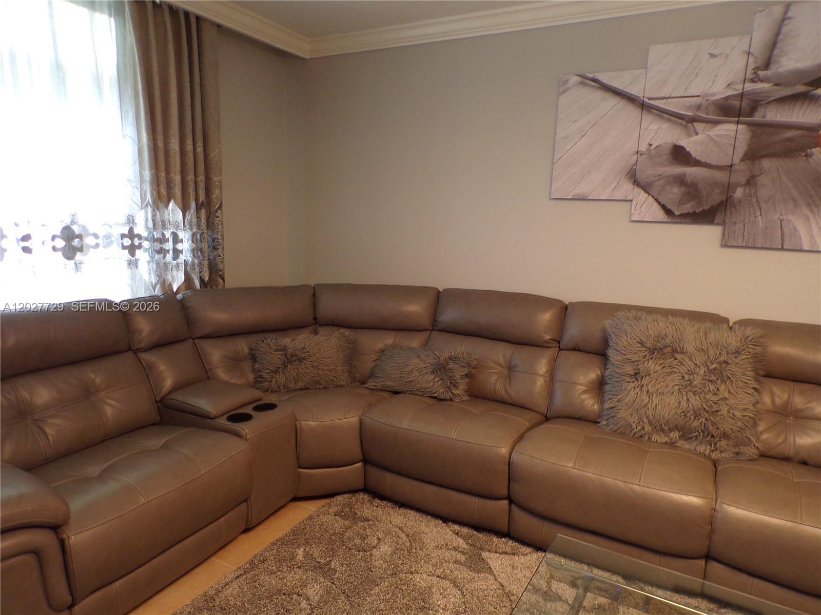 POINT EAST SEC 4 CONDO - Residential