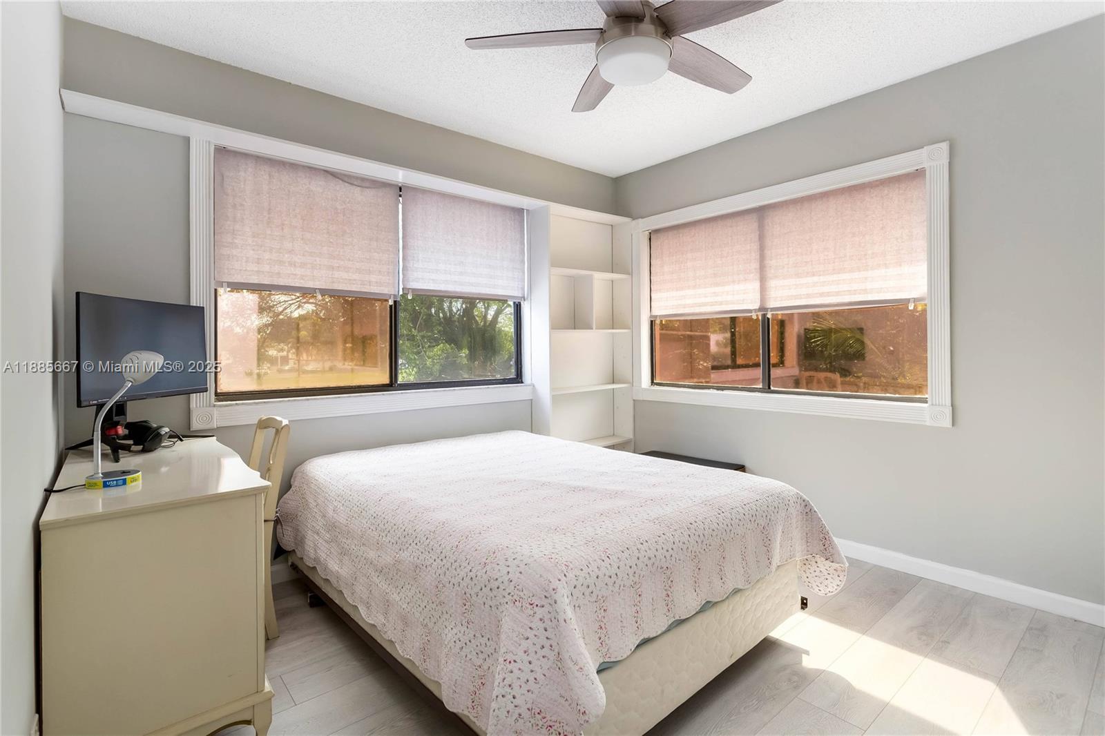 VILLAGES OF HILLSBORO - Residential Lease