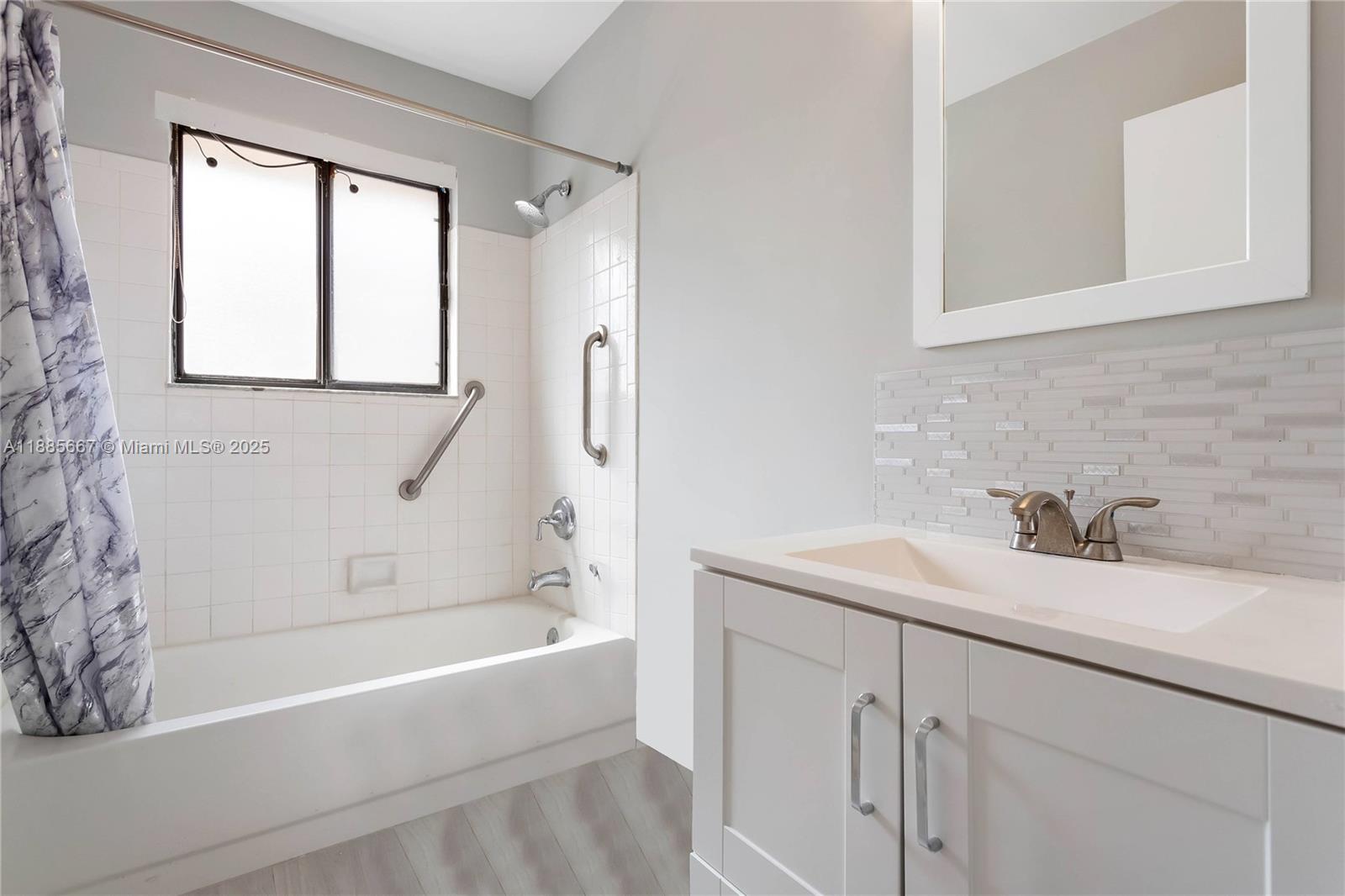 VILLAGES OF HILLSBORO - Residential Lease