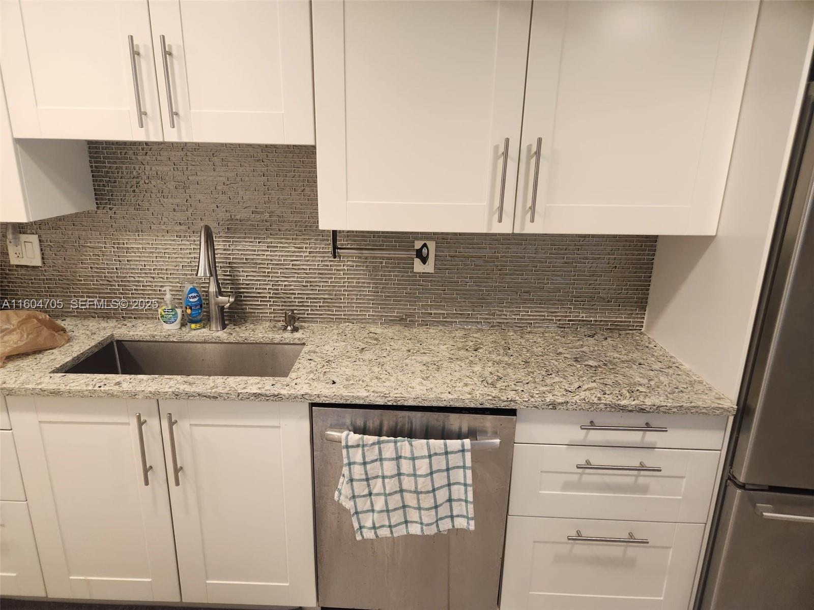 DEL PRADO MARINA - Residential