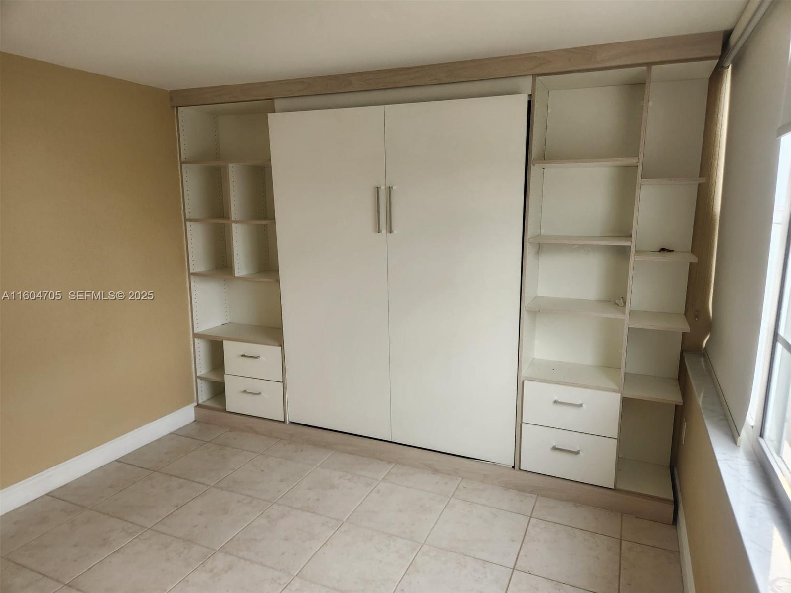 DEL PRADO MARINA - Residential