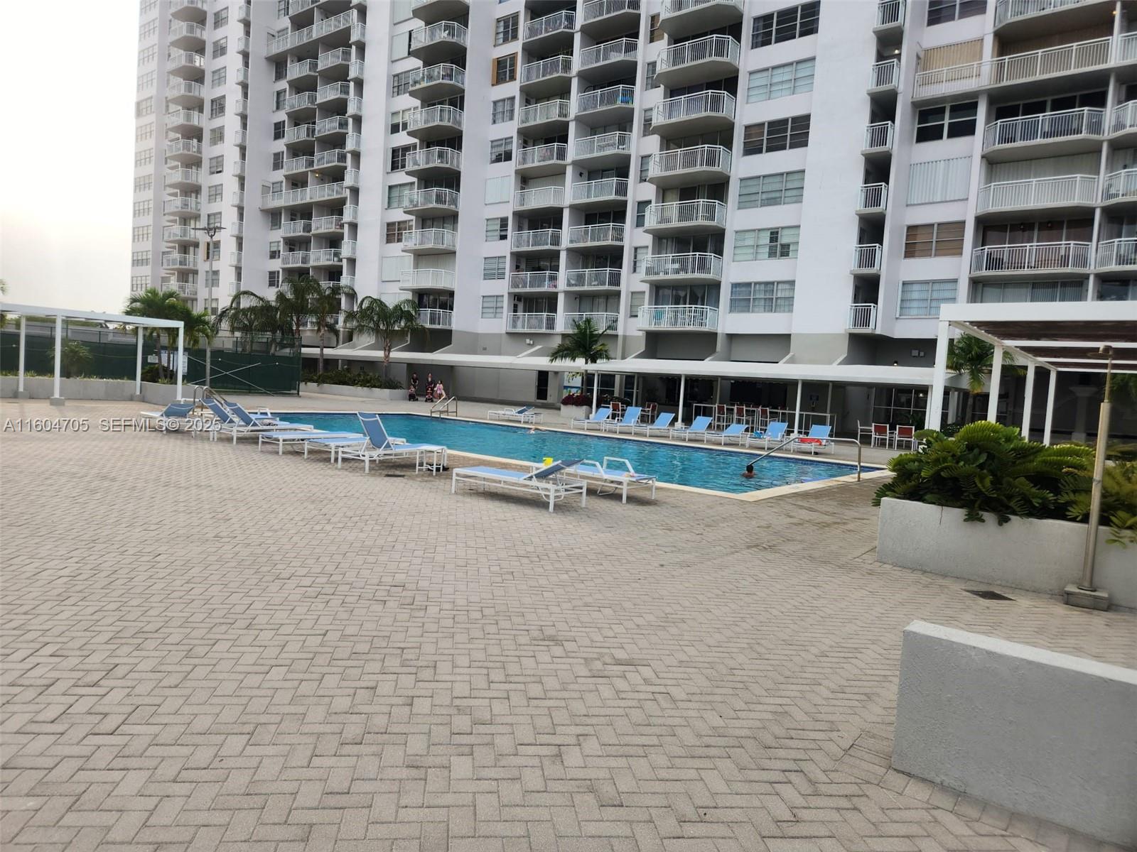 DEL PRADO MARINA - Residential