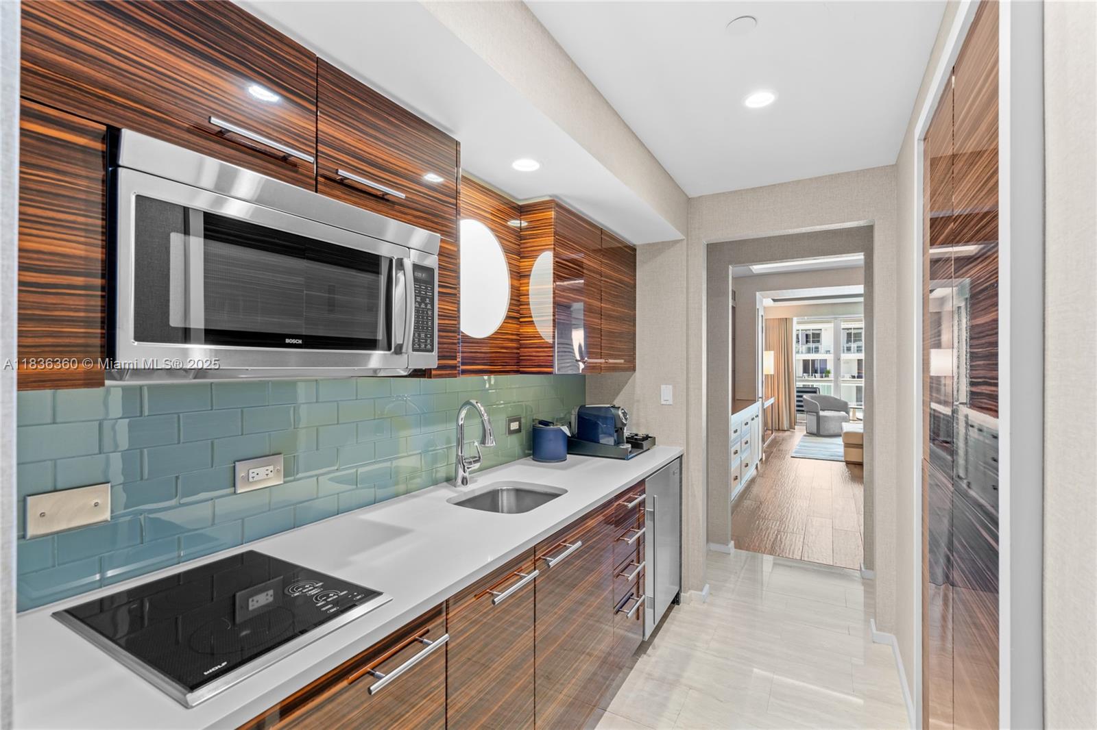 551 N Fort Lauderdale Beach Blvd R1909