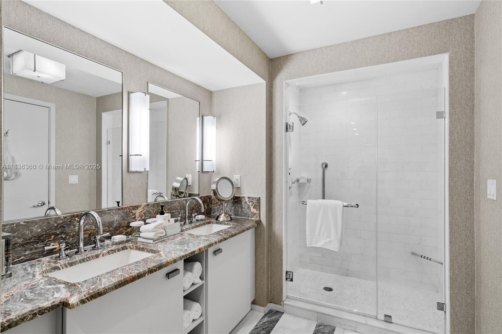 551 FLB CONDOMINIUM RESID - Residential