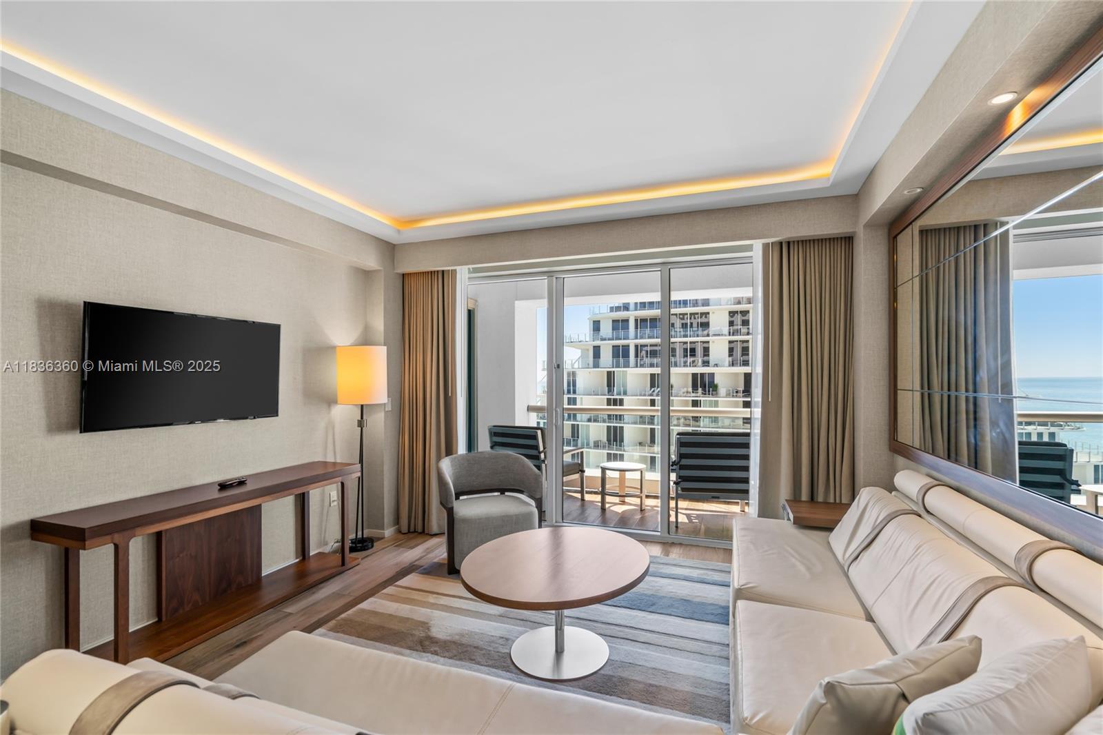 551 FLB CONDOMINIUM RESID - Residential