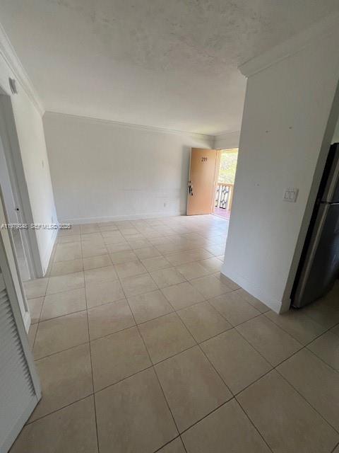 TROPICAL MANOR CONDO - Residential Lease