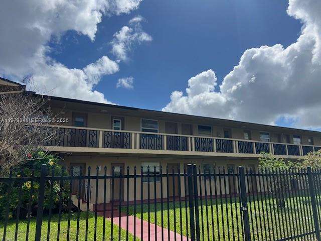 TROPICAL MANOR CONDO - Residential Lease