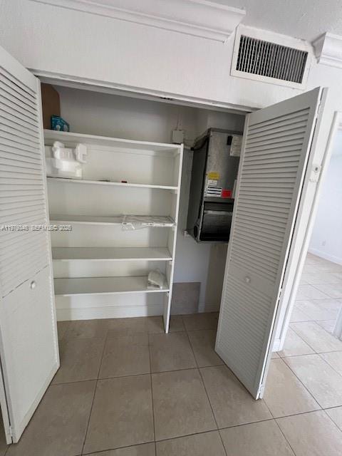 TROPICAL MANOR CONDO - Residential Lease