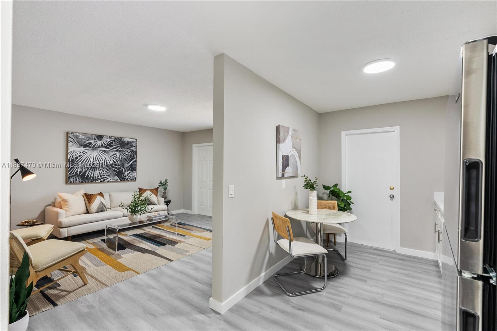 LAUDERDALE - Residential Lease