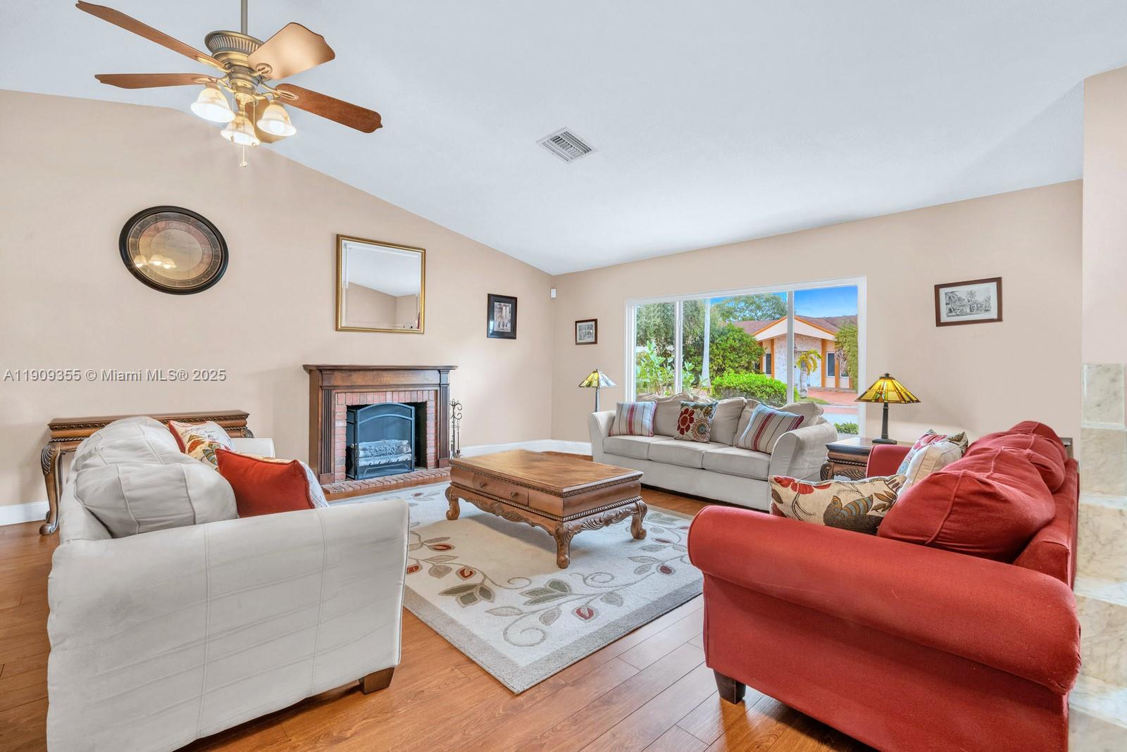 NEW ORLEANS LAKESITES - Residential