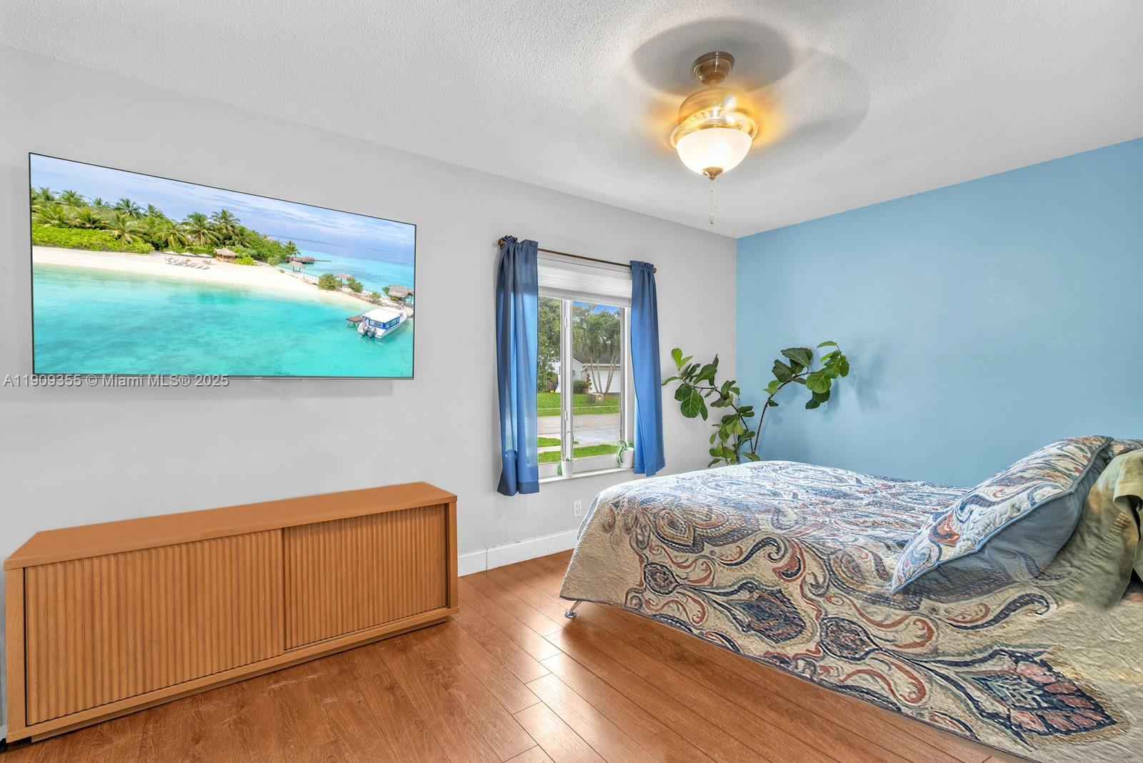 NEW ORLEANS LAKESITES - Residential