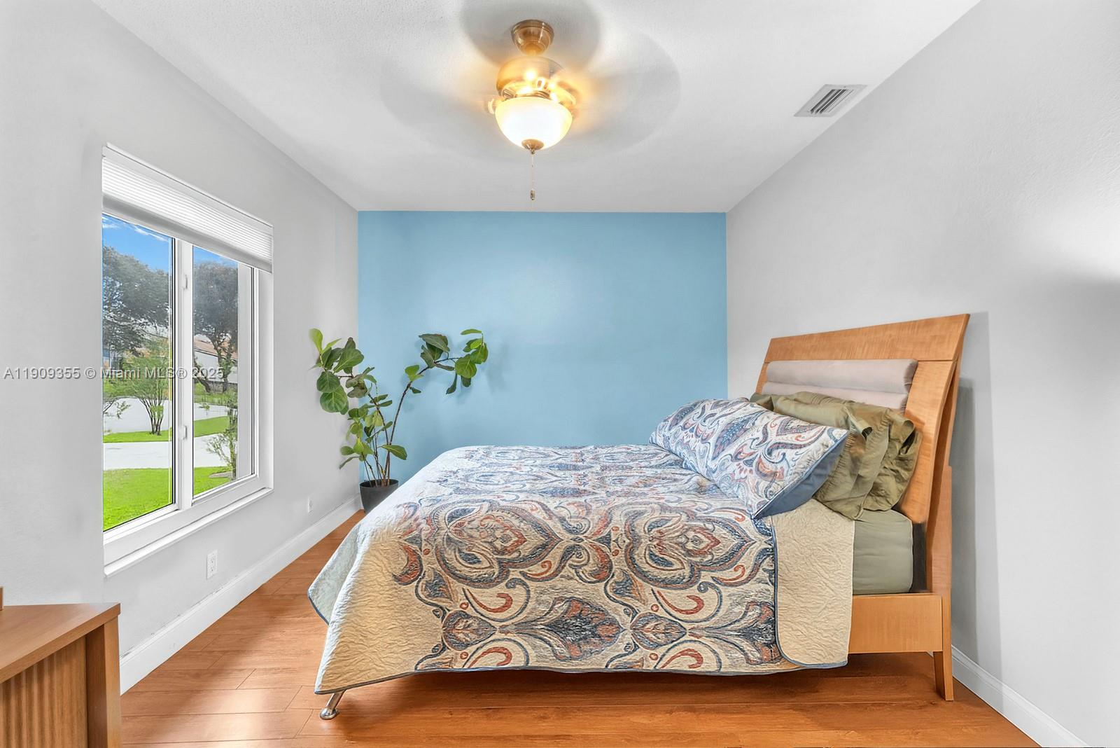 NEW ORLEANS LAKESITES - Residential