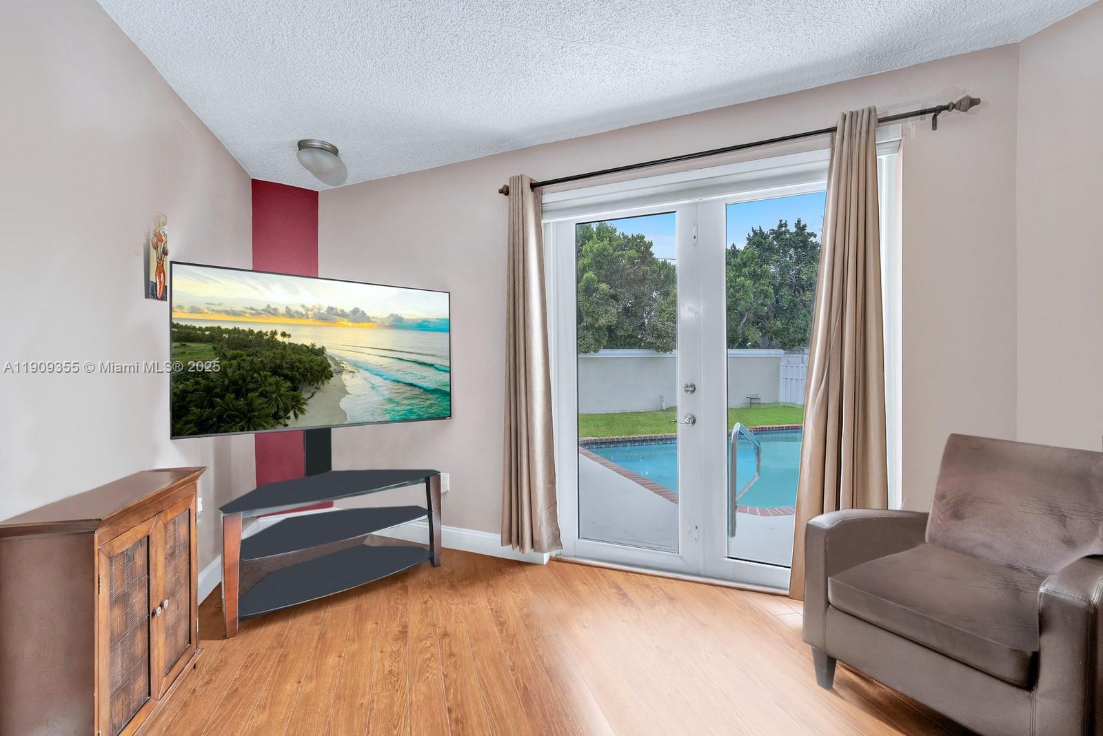 NEW ORLEANS LAKESITES - Residential