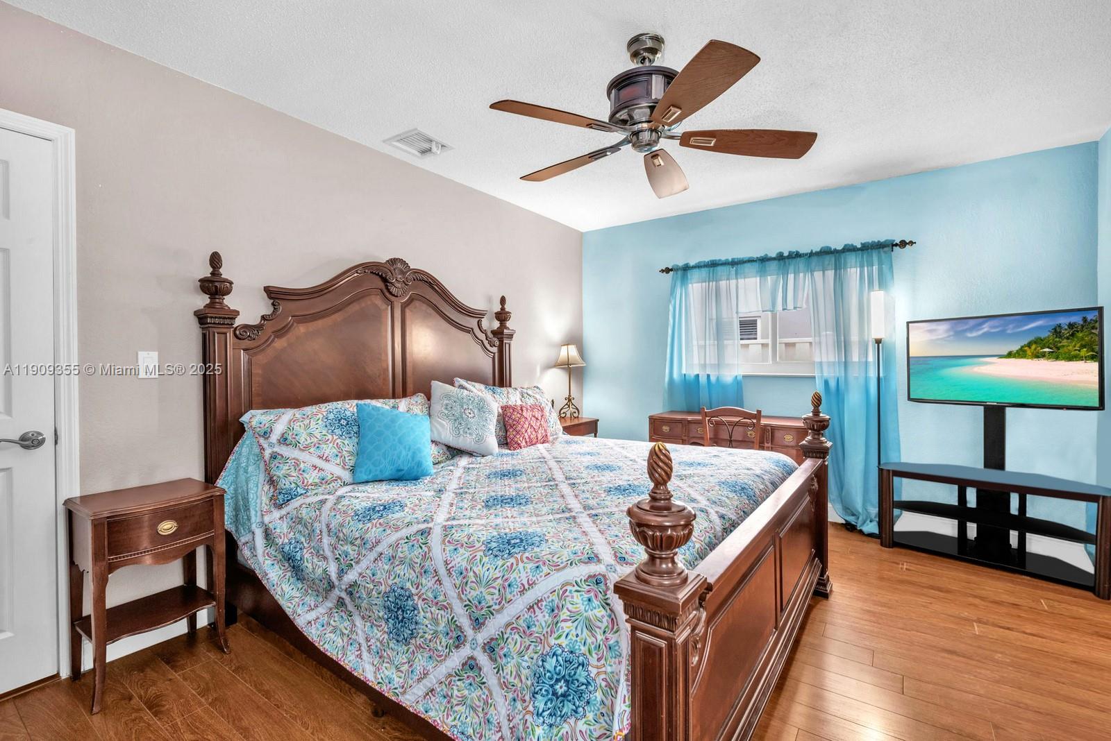 NEW ORLEANS LAKESITES - Residential