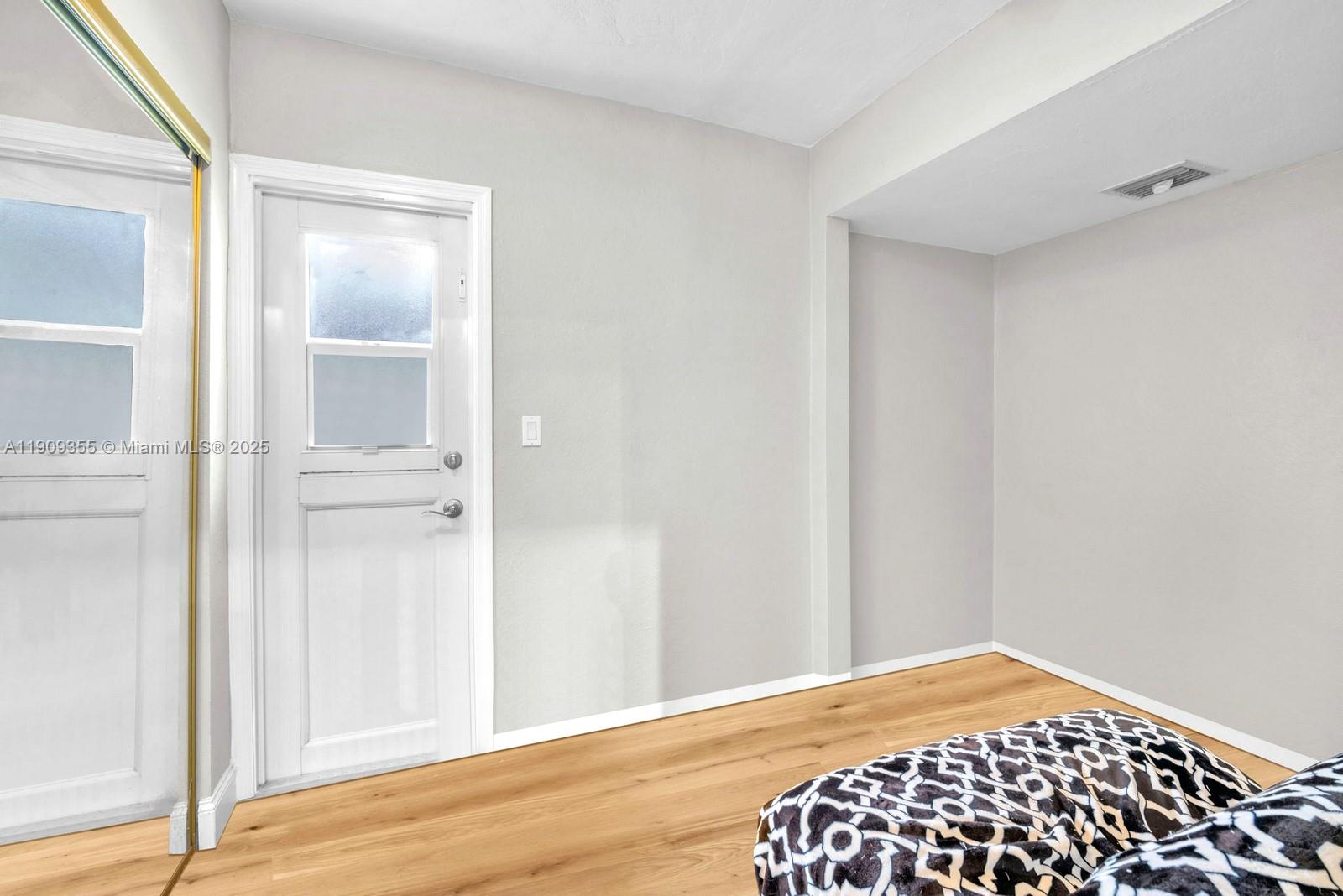 NEW ORLEANS LAKESITES - Residential