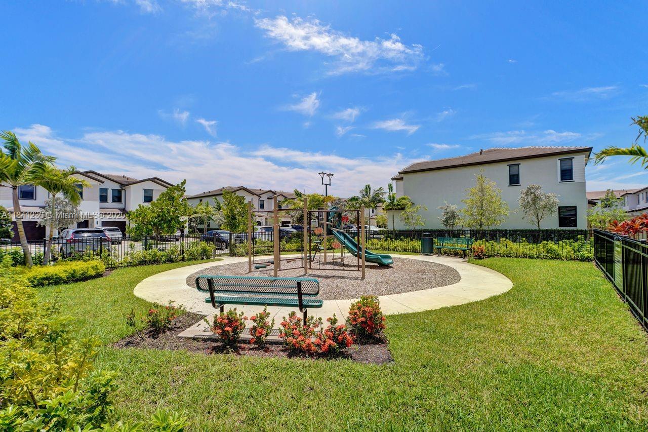 213 SW 159th Ct