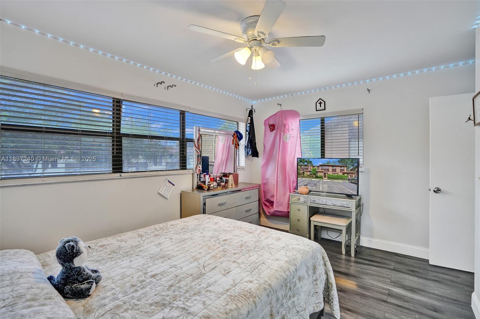BONAIRE VILLAGE AT WOODMO - Residential