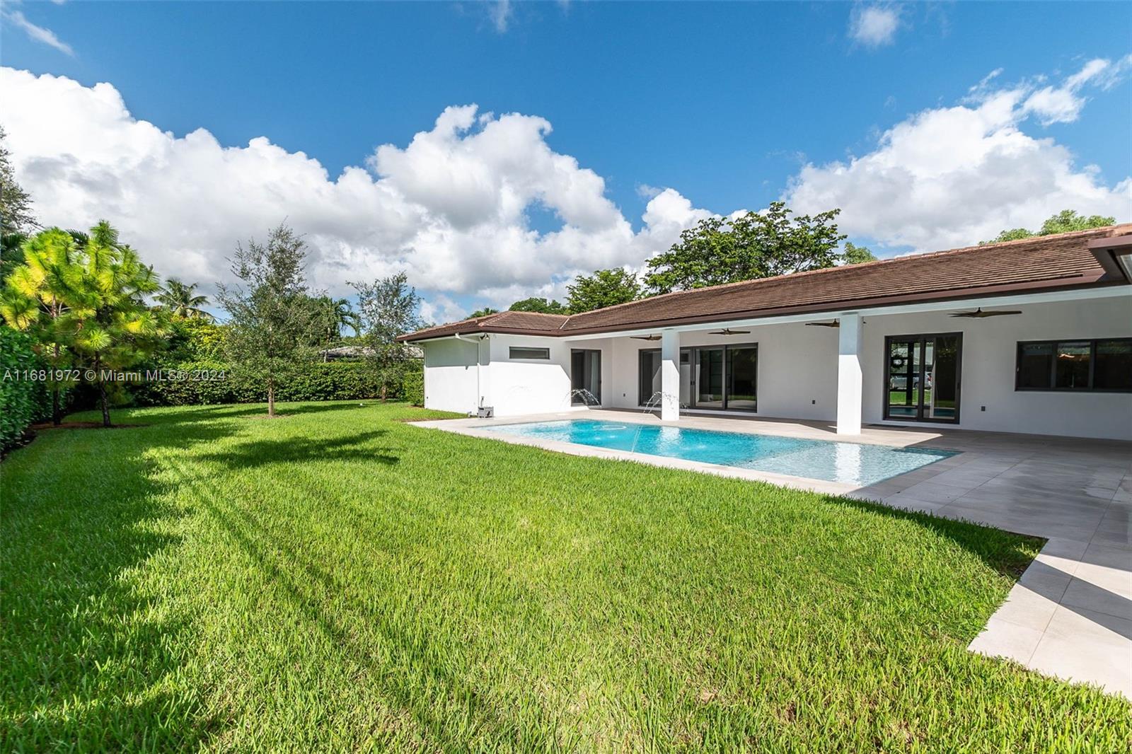 PINEVISTA ESTS - Residential