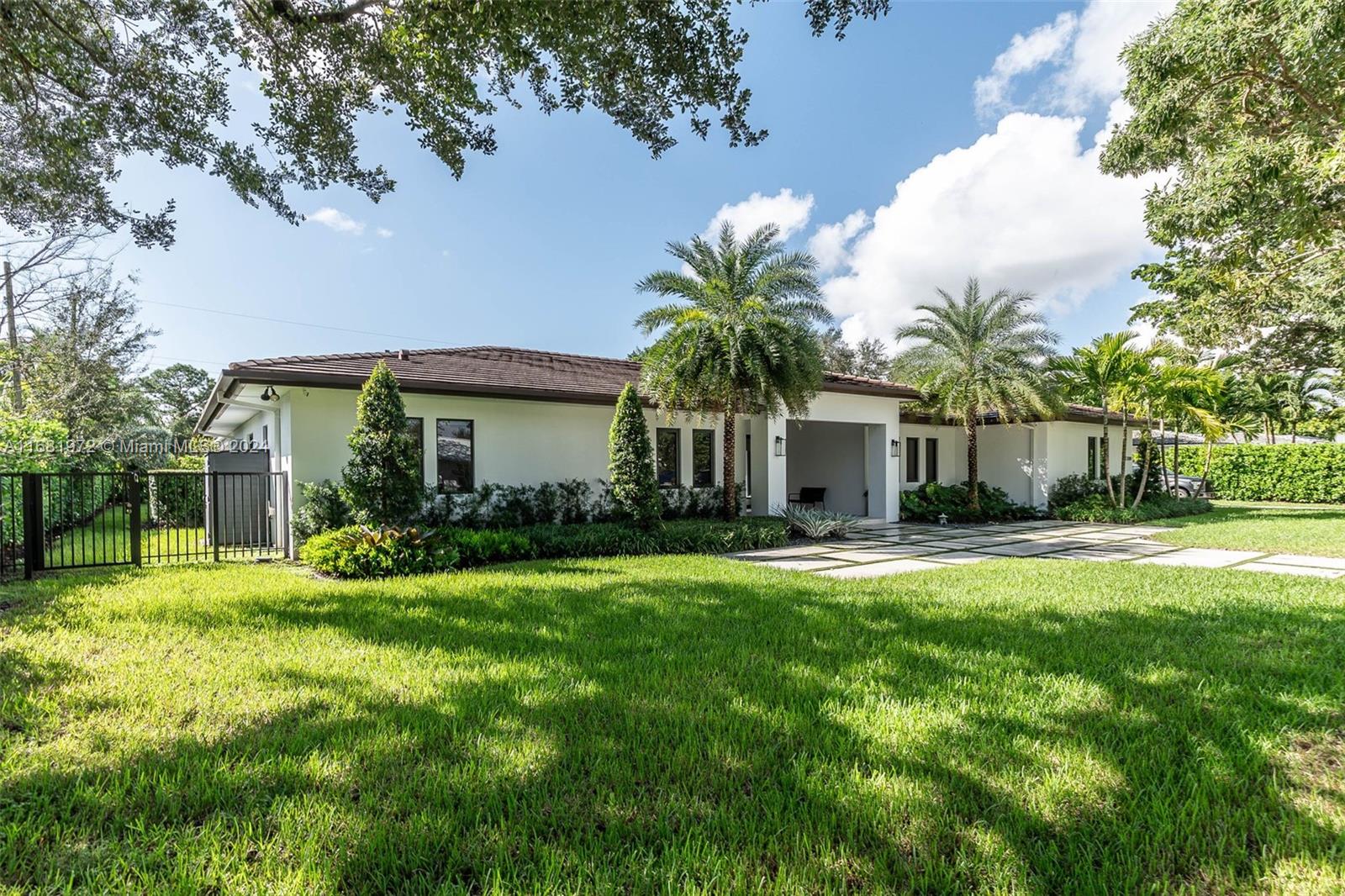 PINEVISTA ESTS - Residential