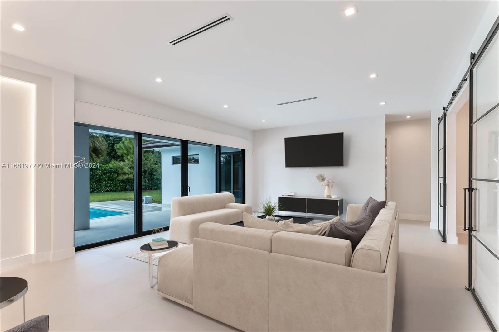 PINEVISTA ESTS - Residential